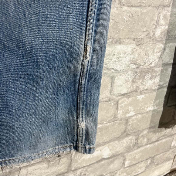 36x36 Vintage 90s Y2K Levi's 501 Button Fly Light Wash Dad Jeans *Flawed* - Picture 5 of 16